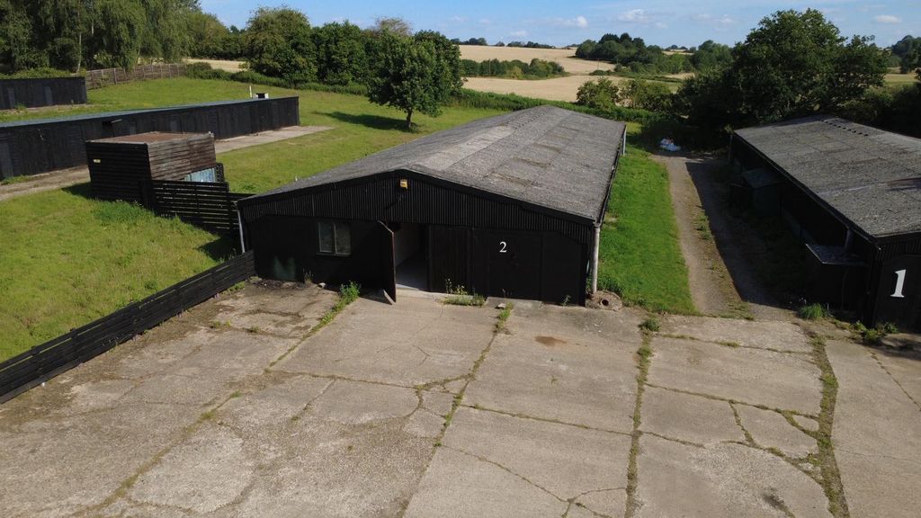 Property photo 2 of 10