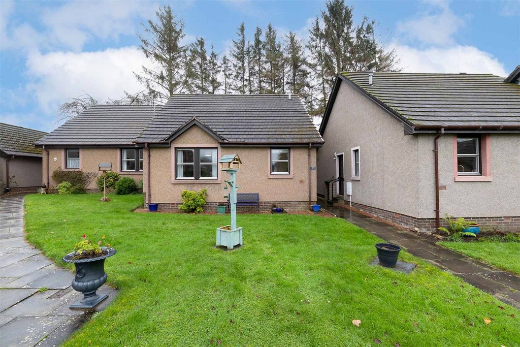 Property photo 1 of 28 Picture No. 01