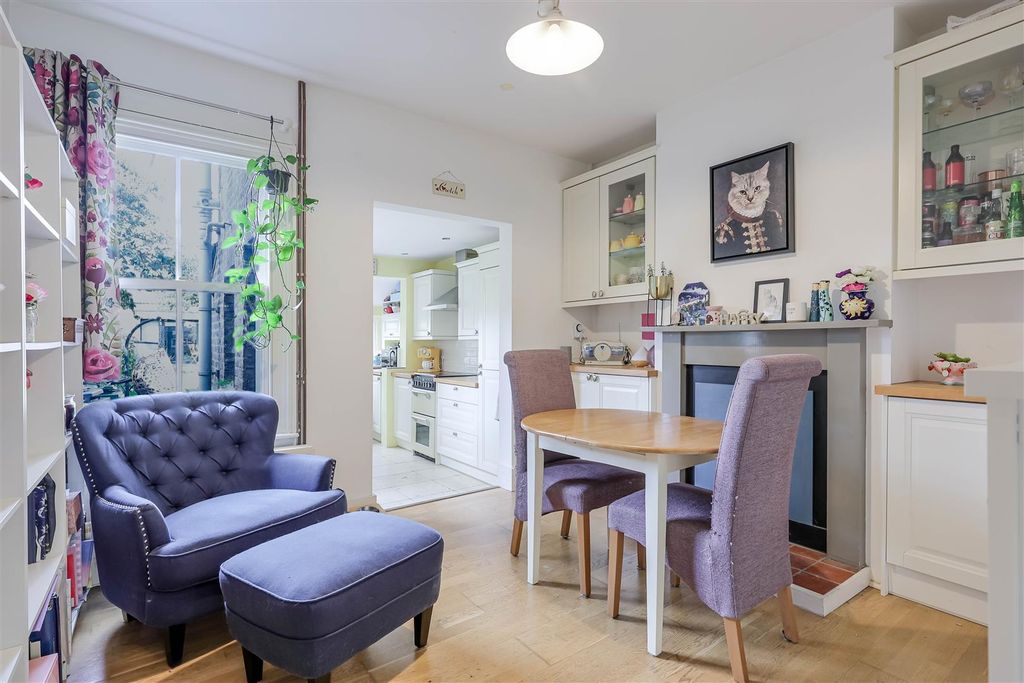 Property photo 2 of 17 Img (8).Jpg