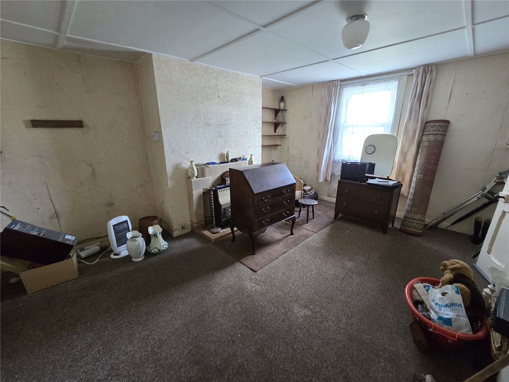Property photo 2 of 22 Picture No. 06
