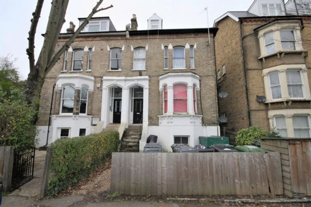 Property photo 1 of 5