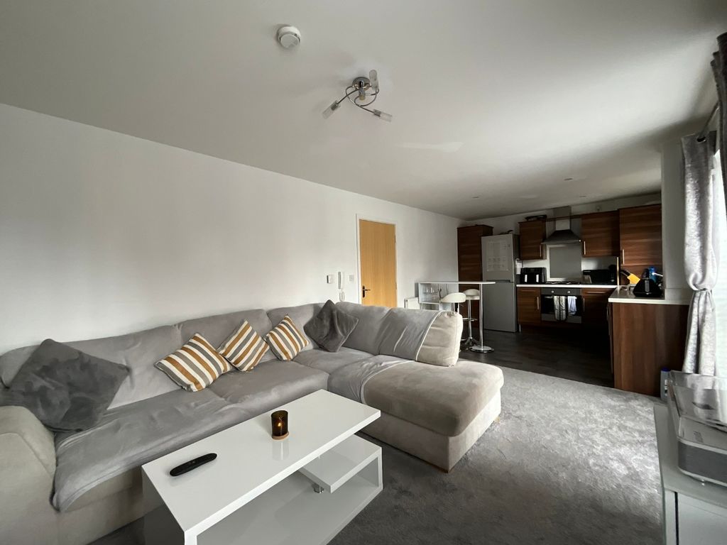 Property photo 1 of 11 4327152