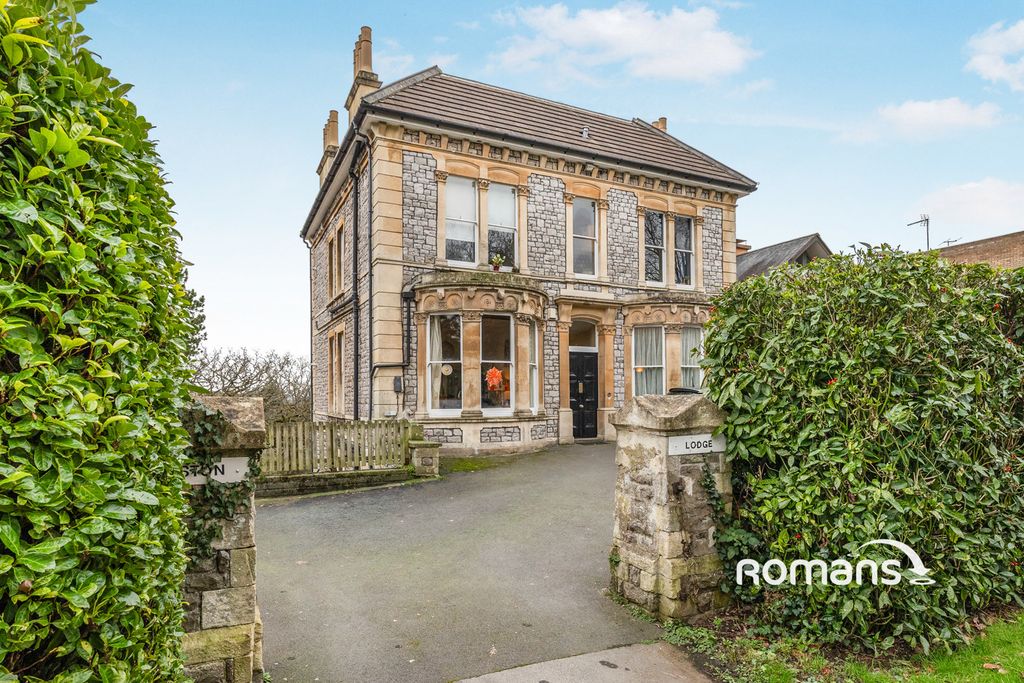 Property photo 1 of 12 Pbox-Img.Jpg