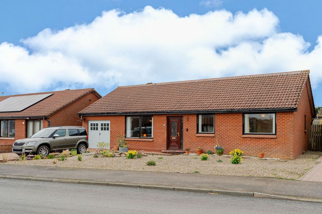 Property photo 1 of 31 External