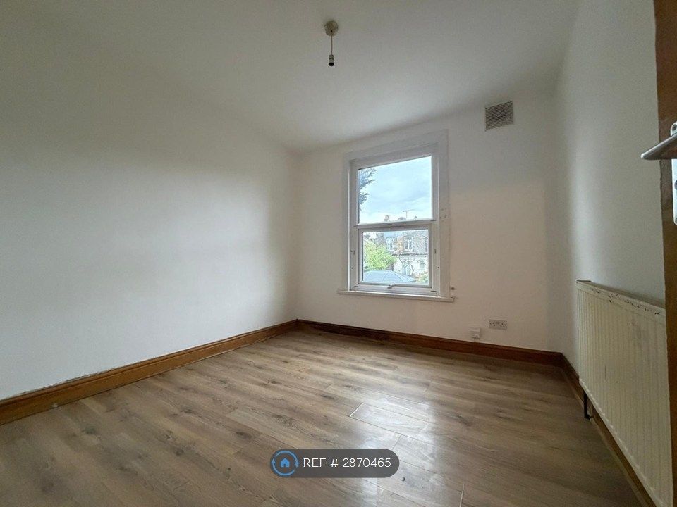 Property photo 1 of 3