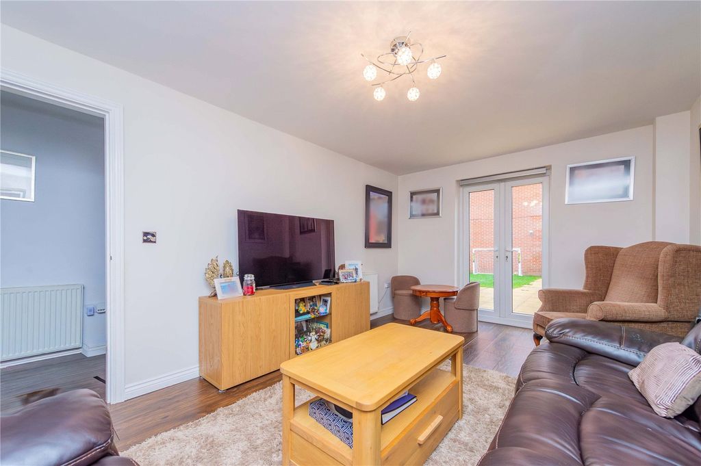 Property photo 2 of 31 Picture No. 04