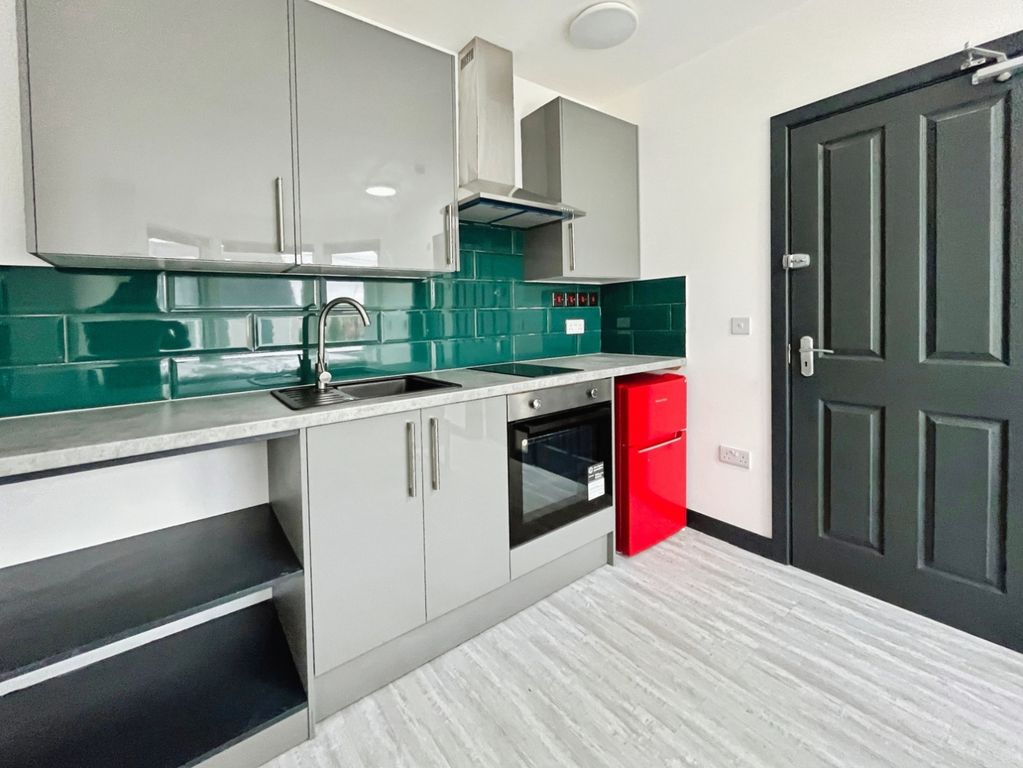 Property photo 3 of 6 Pbox-Img.Jpeg