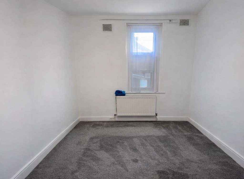 Property photo 2 of 6 Gallery