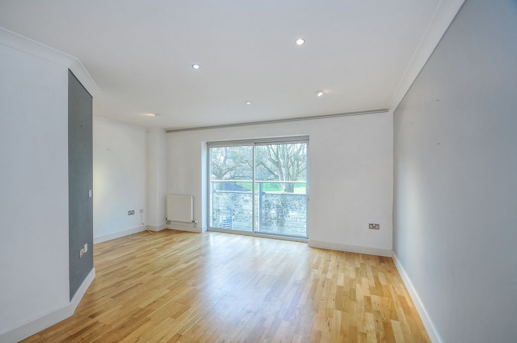 Property photo 3 of 19 71605 (3)