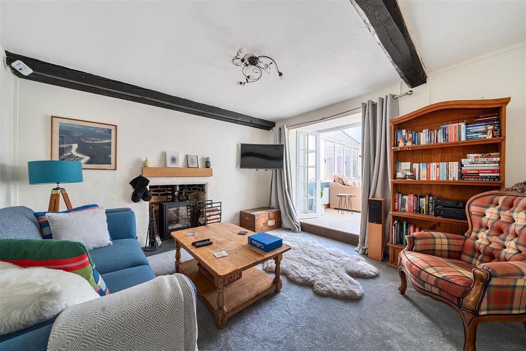Property photo 3 of 17 Sitting Room