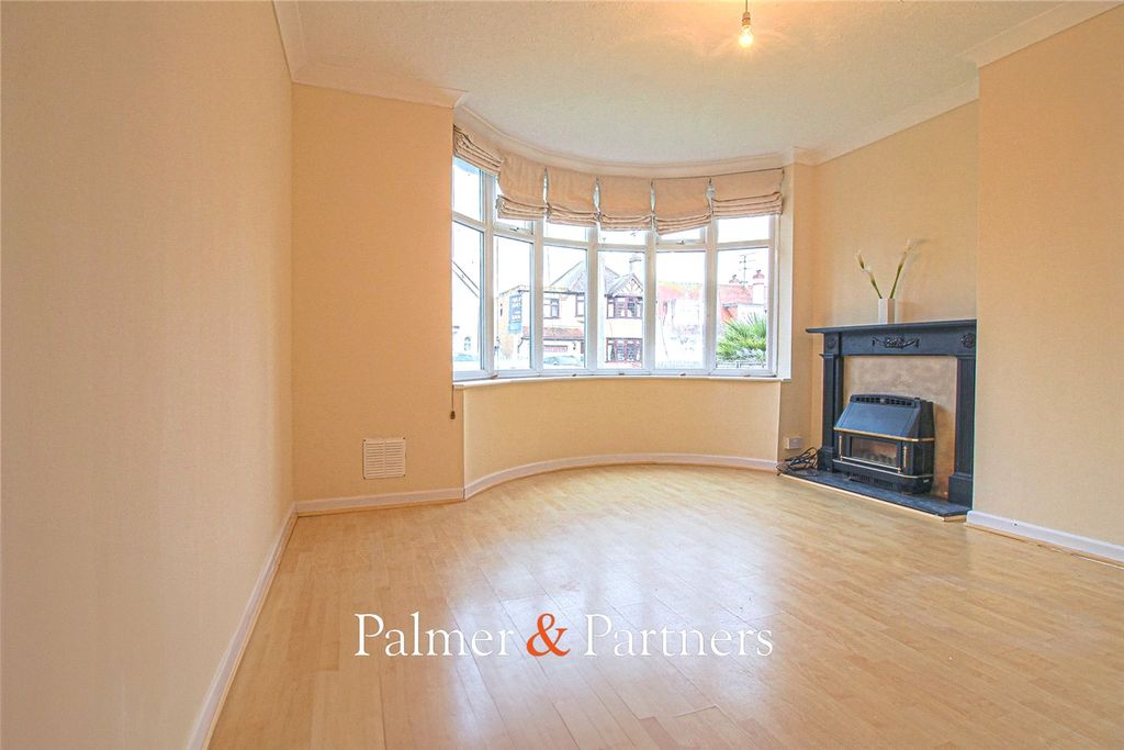 Property photo 3 of 10 Picture No. 16