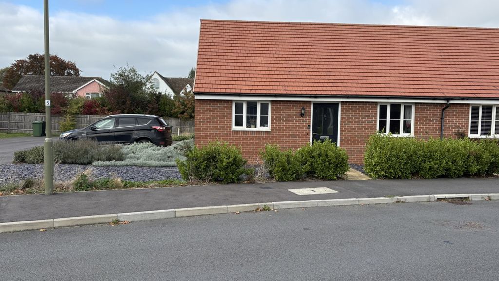 Property photo 2 of 12