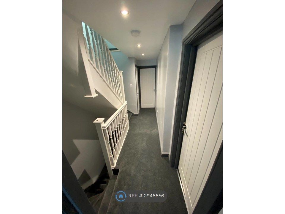 Property photo 3 of 7 1 Floor Hallway