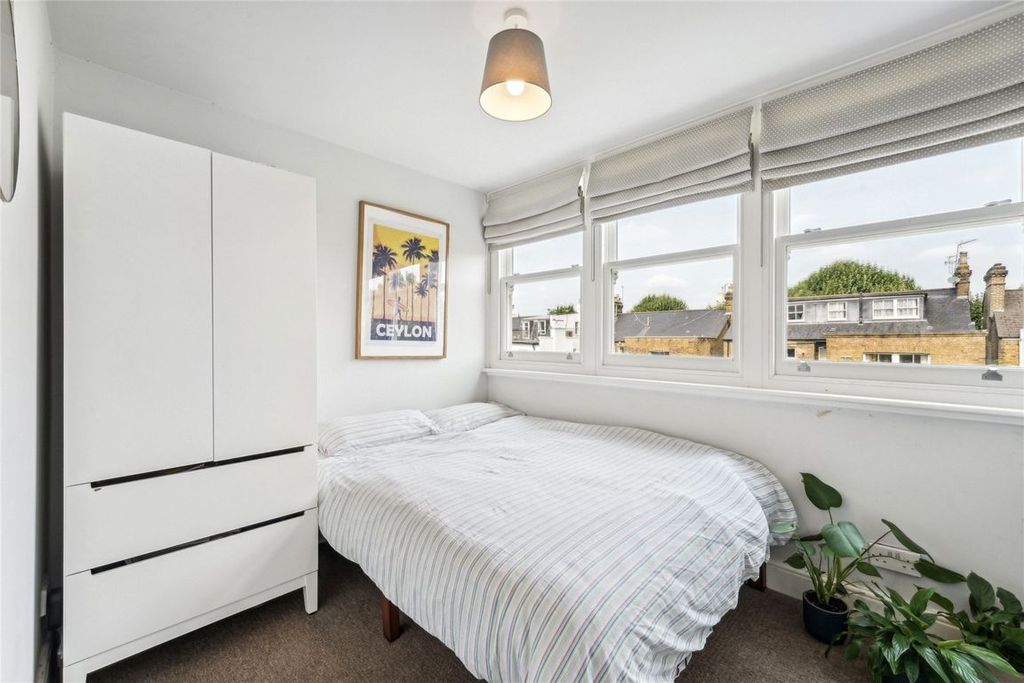 Property photo 3 of 8