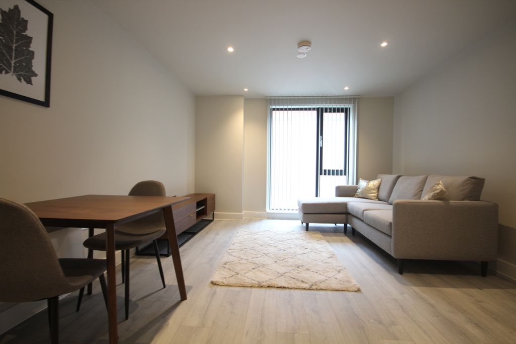 Property photo 2 of 24