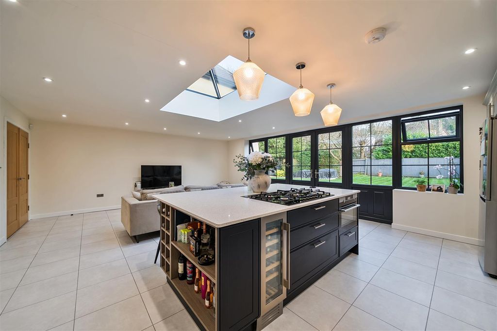 Additional image 14 of 6 bed detached house for saleOutwood Lane, Chipstead, Coulsdon CR5