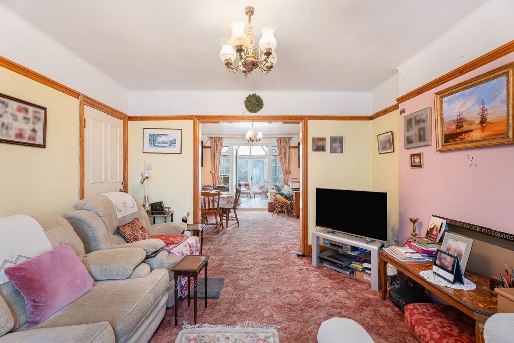 Property photo 2 of 22