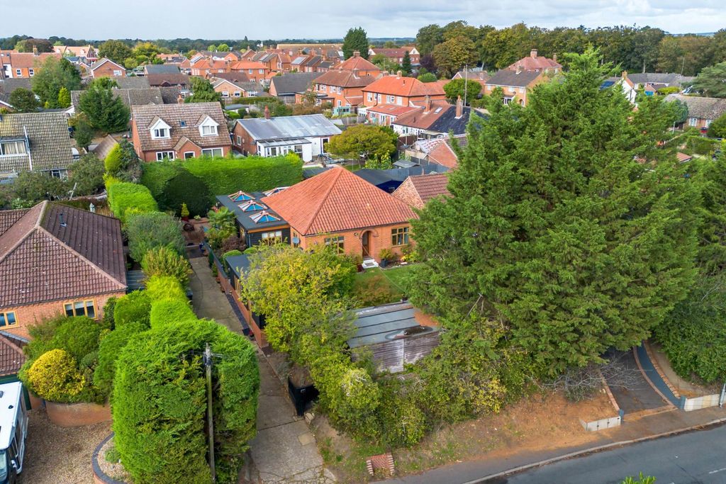 Property photo 1 of 49