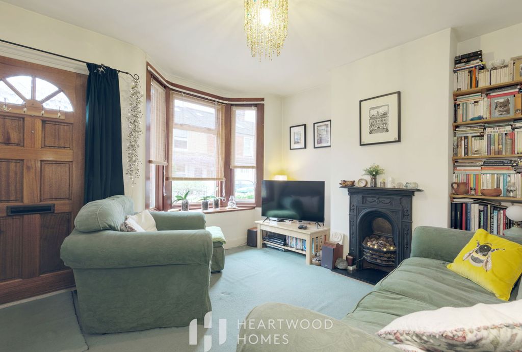 Property photo 3 of 16