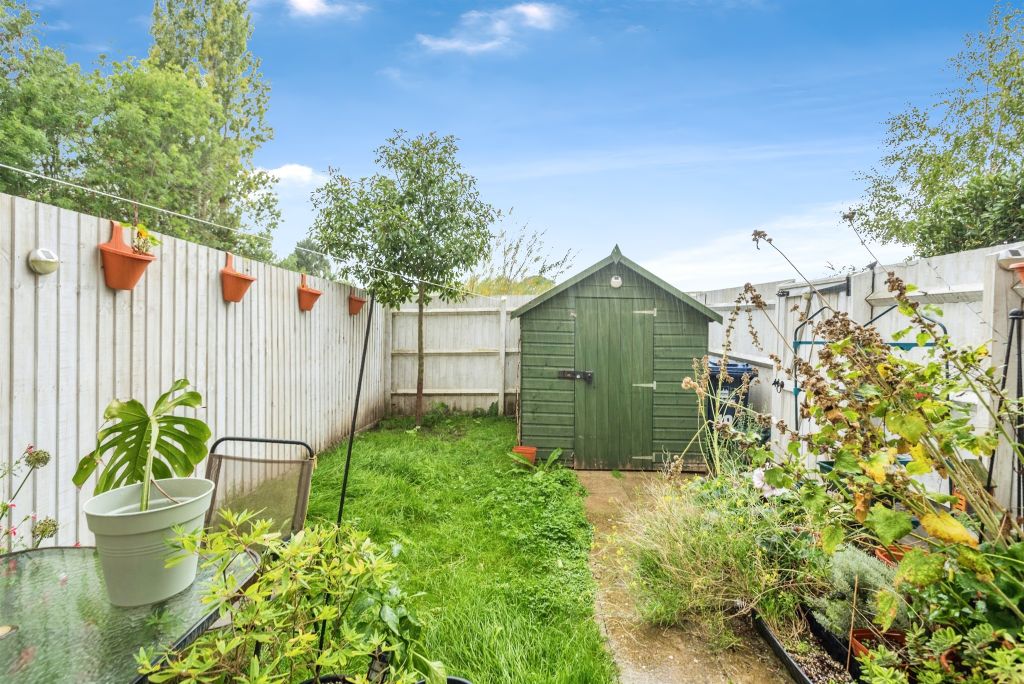 Property photo 2 of 17