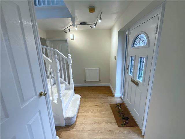 Property photo 2 of 21 Hallway