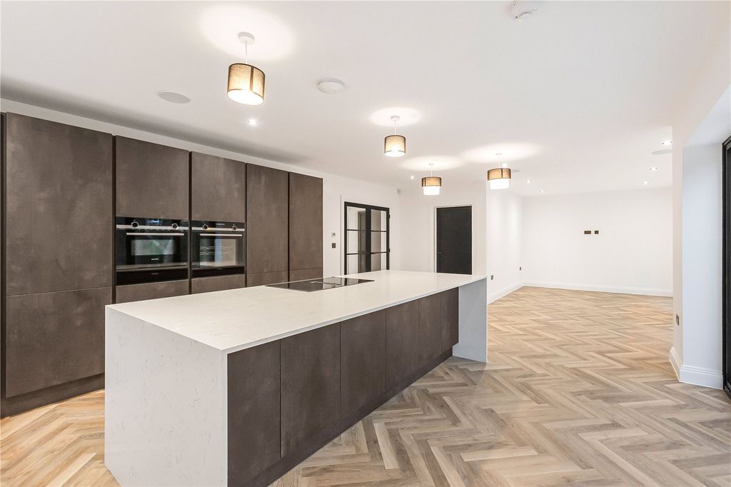 Property photo 3 of 27 Picture No. 67