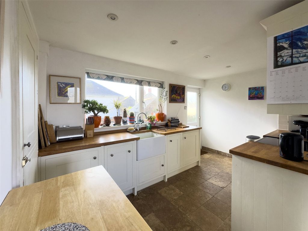 Property photo 2 of 16 Picture No. 08