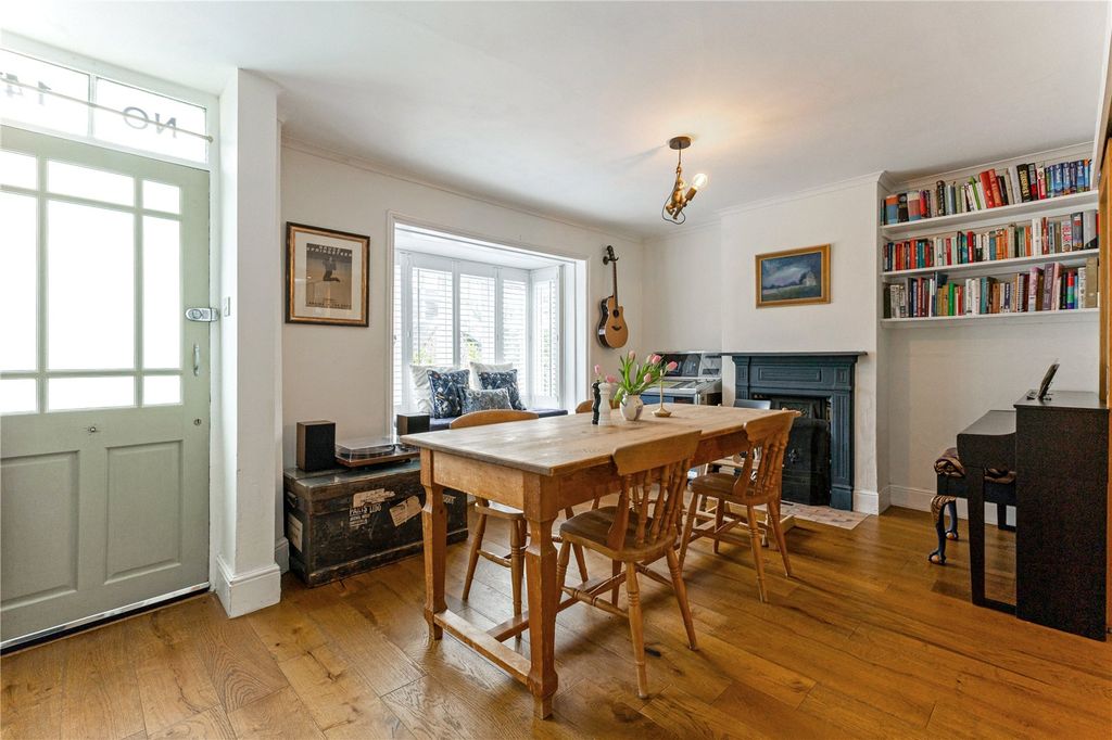 Property photo 3 of 10 Dining Room