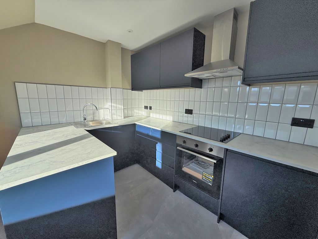 Property photo 2 of 15 19