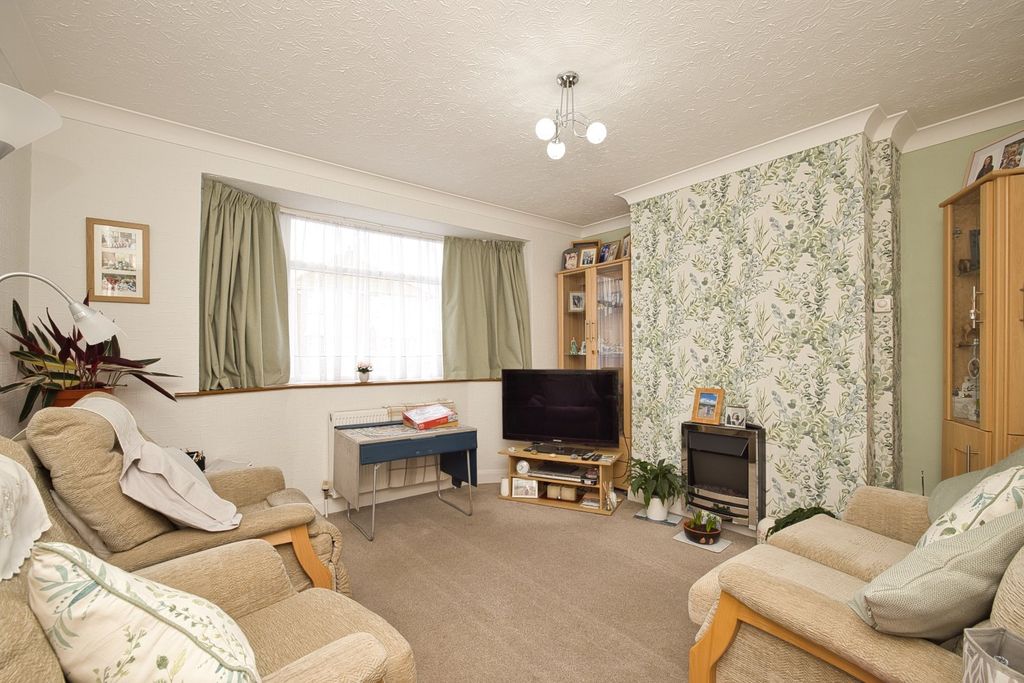 Property photo 2 of 12 Picture 2