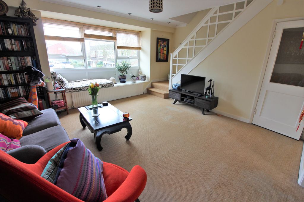 Property photo 3 of 8