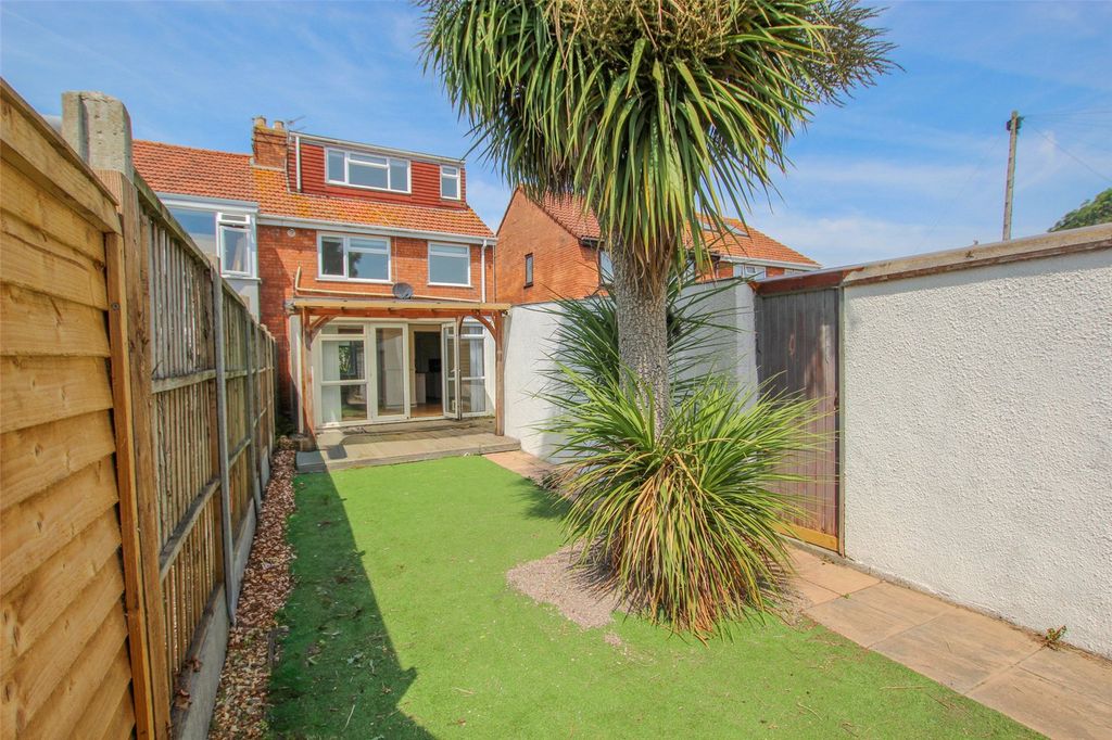 Property photo 2 of 23 Picture No. 55