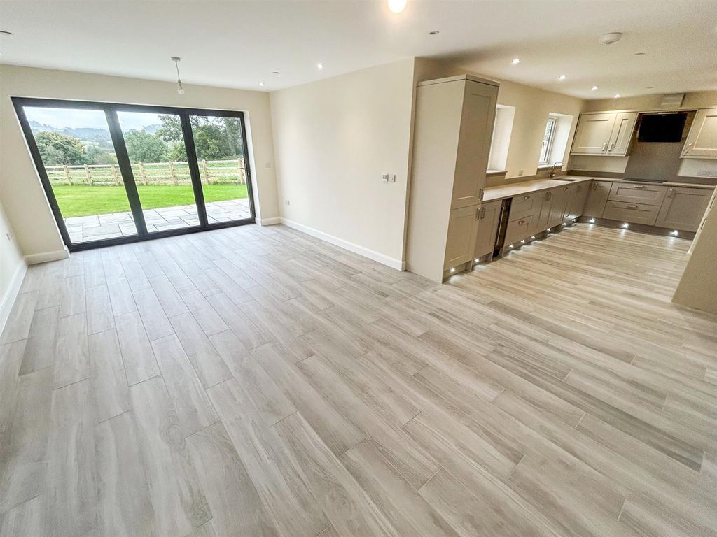 Property photo 3 of 21 Dining Room/Snug Photograph