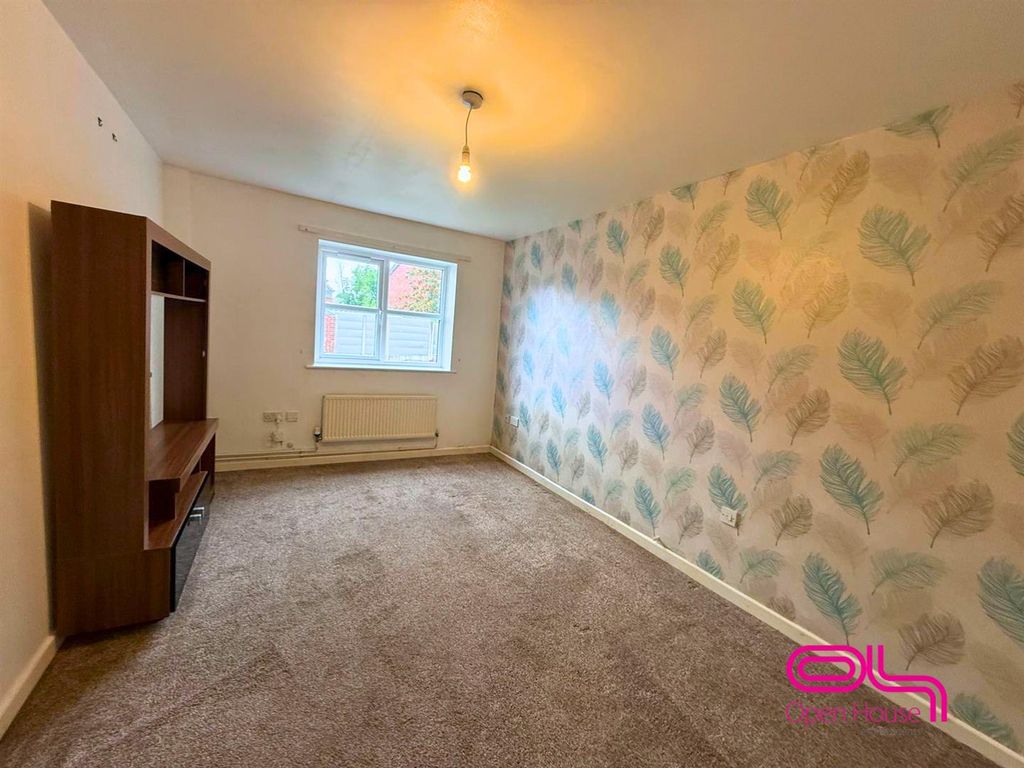 Property photo 3 of 15 Untitled Design - 2026-07-28T141000.269.Png