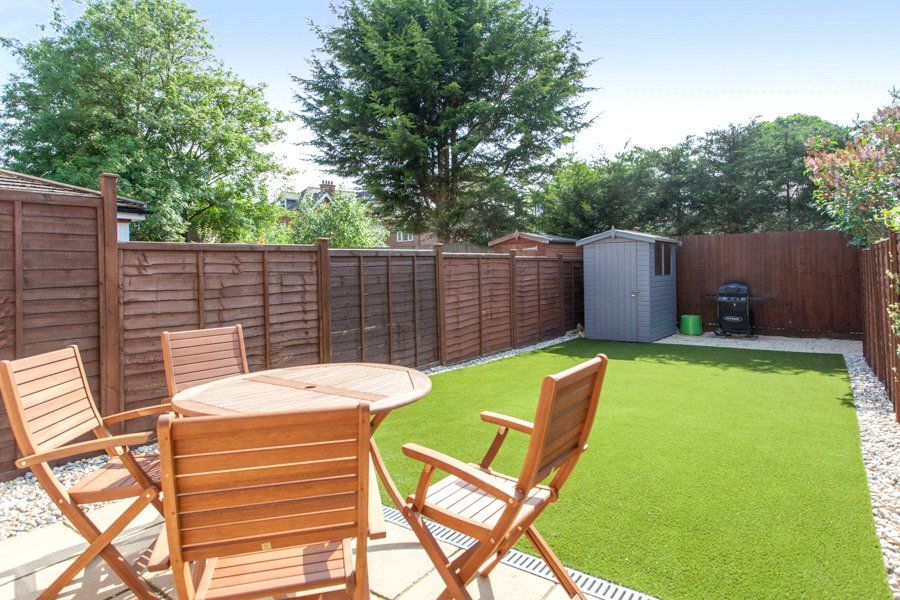 Property photo 2 of 8 Garden