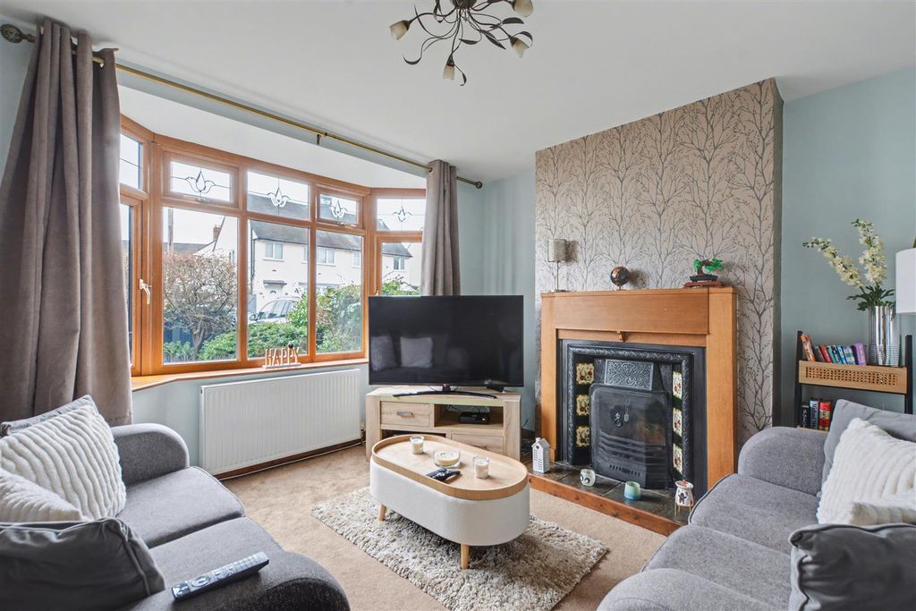 Property photo 2 of 25 Lounge.Jpeg