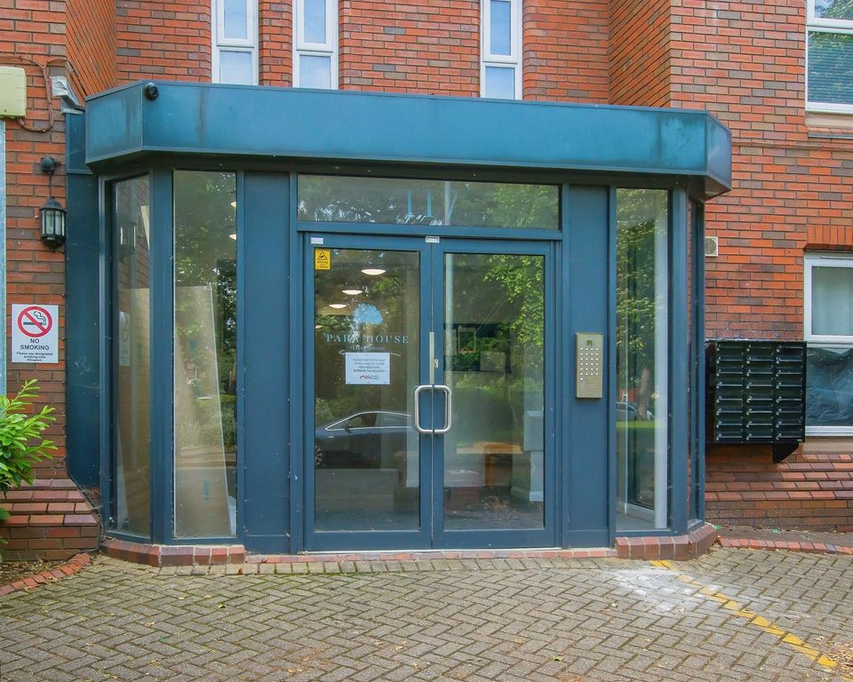 Property photo 2 of 17