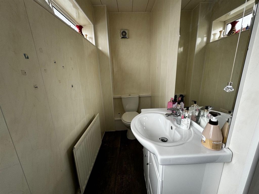 Property photo 2 of 18 Img_2904.Jpg