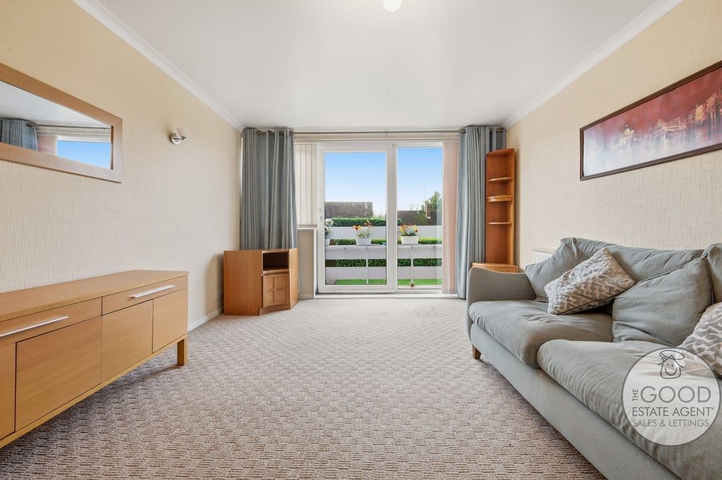 Property photo 3 of 19