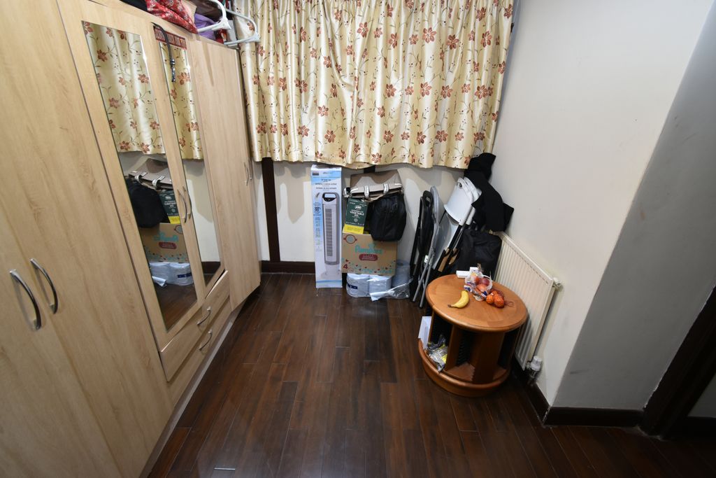 Property photo 2 of 7 Gallery