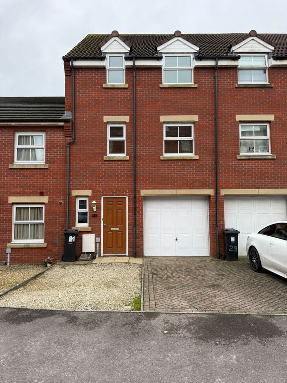 Property photo 1 of 8 64Df6965-9977-4182-871c-c5351B5394F1