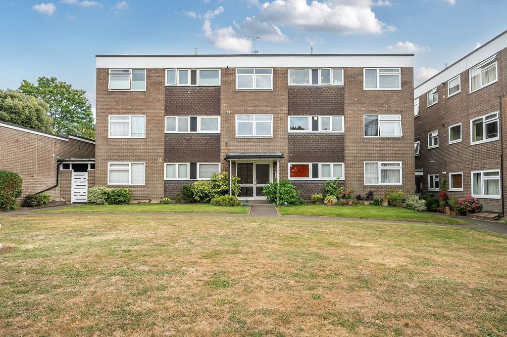 Property photo 1 of 12