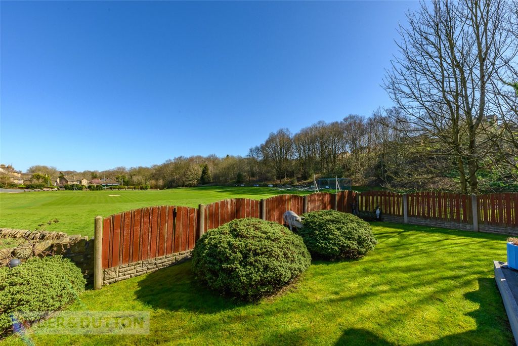 Property photo 2 of 18 Rear Garden