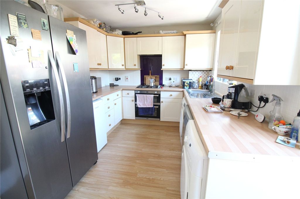Property photo 2 of 14 Picture No. 13