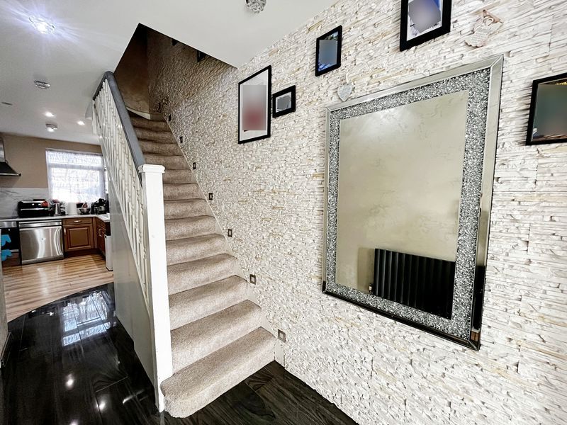 Additional image 15 of 4 bed semi-detached house for saleFarndale Crescent, Greenford UB6
