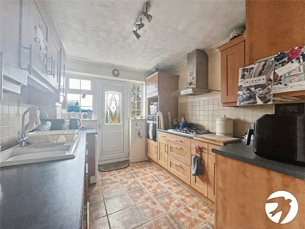 Property photo 3 of 17 Picture No. 19