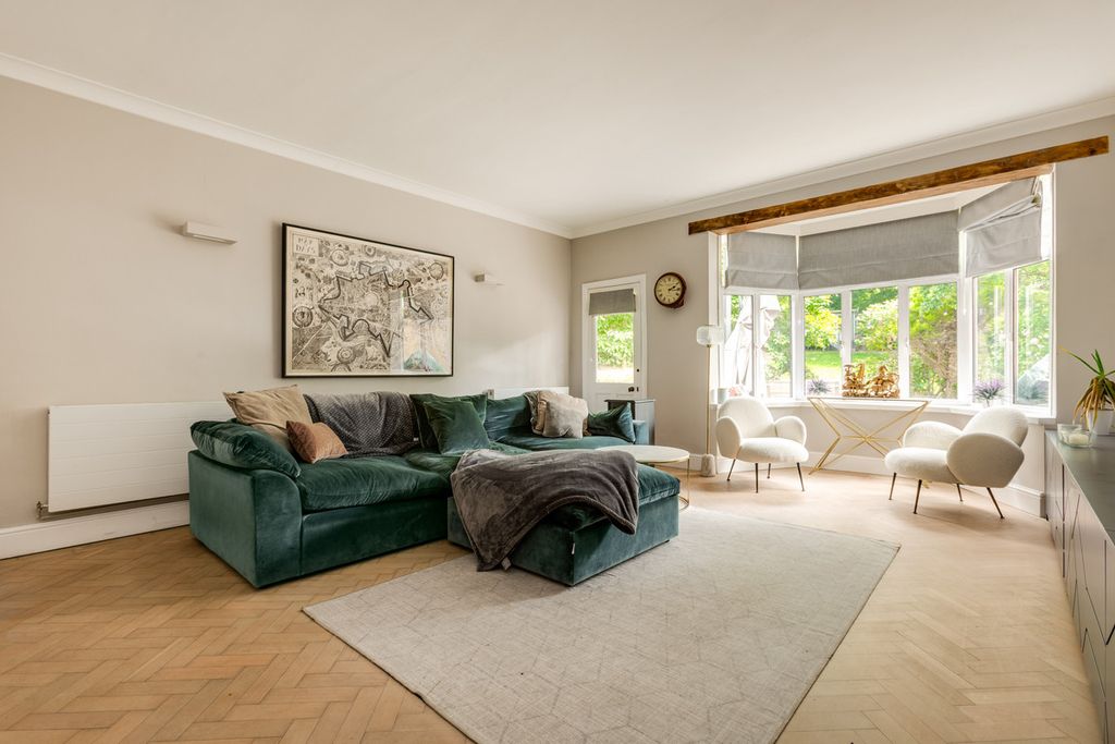 Property photo 1 of 22