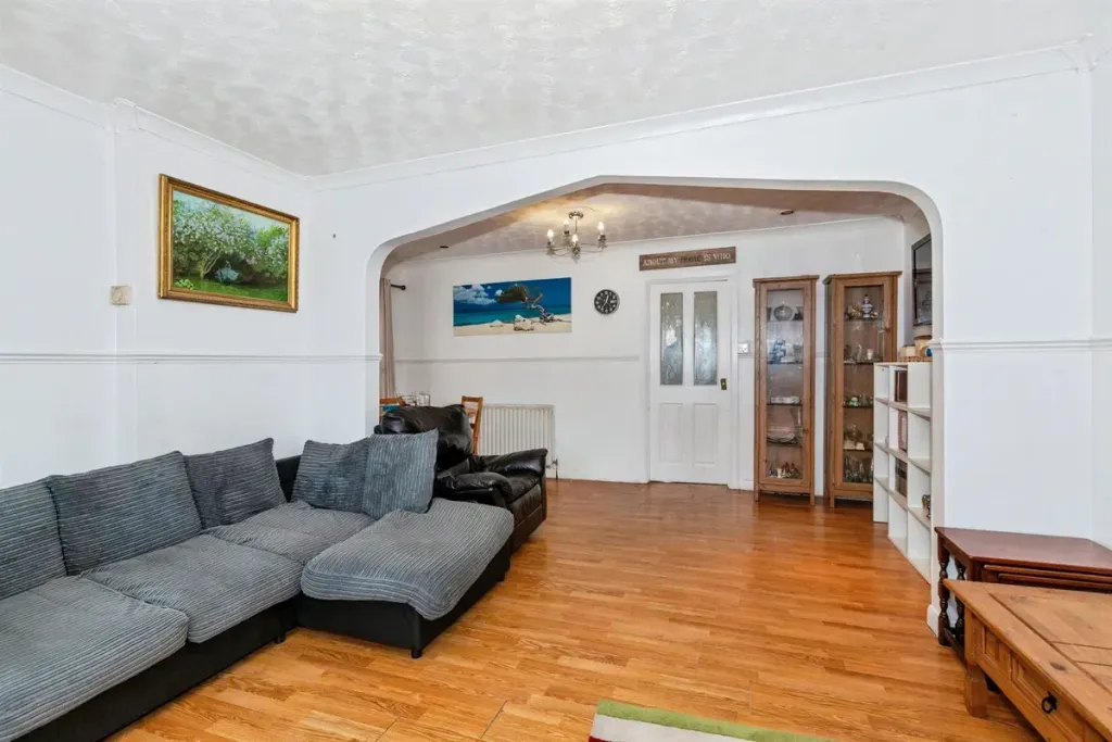 Property photo 3 of 15