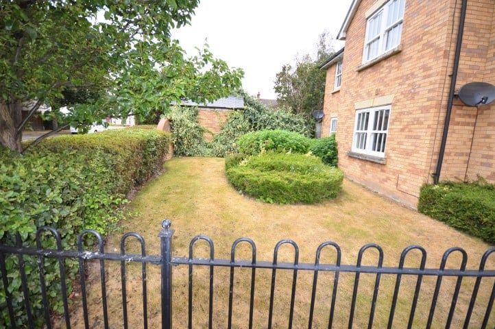 Property photo 2 of 11