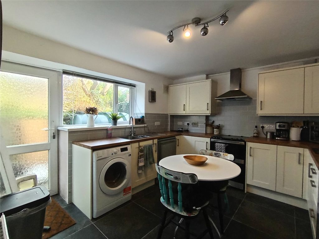 Property photo 2 of 15 Picture No. 07
